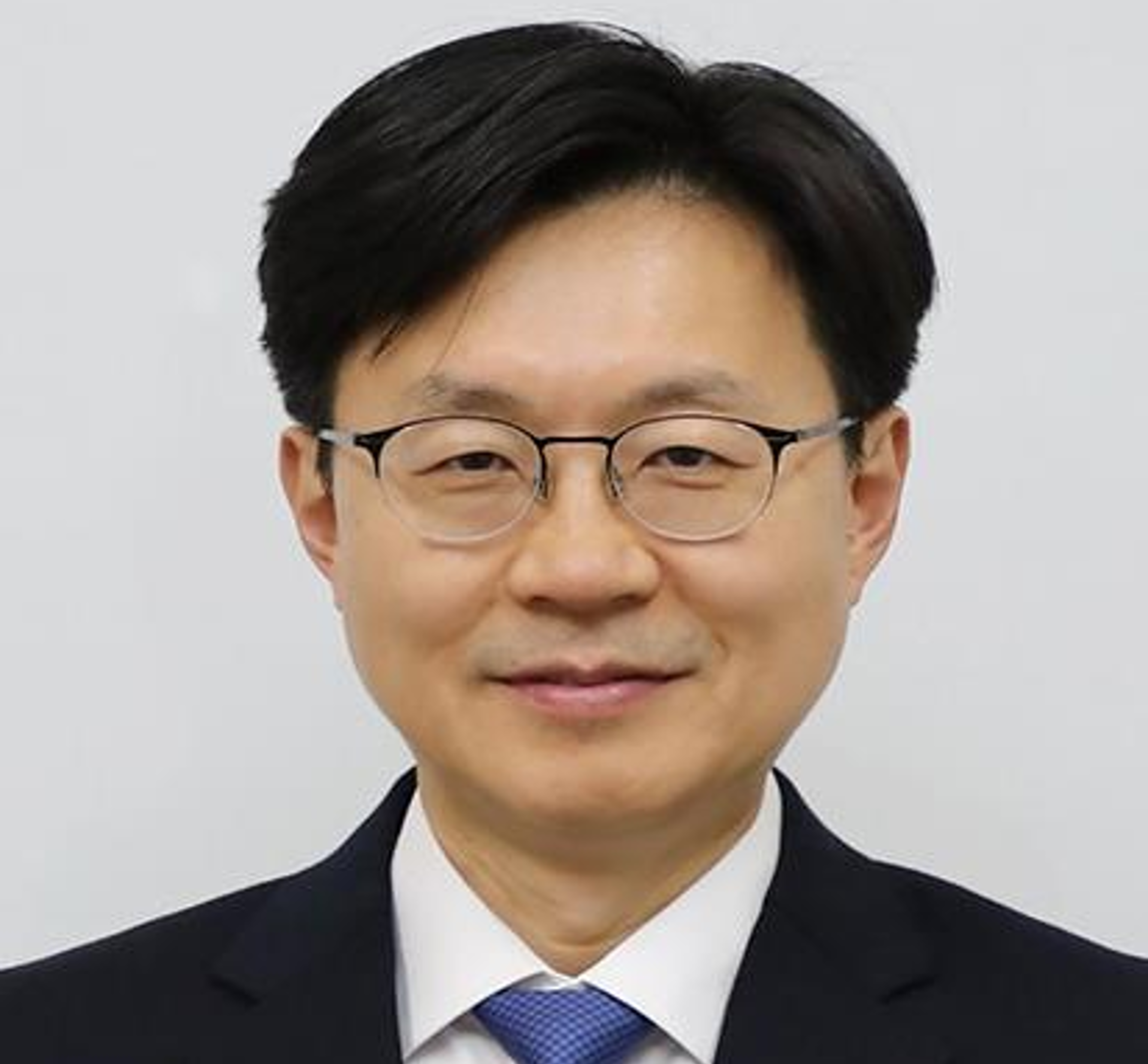 Kyung Chul Yoon